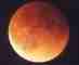 produira dans la nuit de samedi à dimanche, entourrant le disque lunaire de couleurs orangées. La lune commencera à entrer dans l'ombre de la Terre à minuit et demi et se trouvera dans l'ombre complète de 02h08 à 02h30, avant de quitter entièrement la zone de...